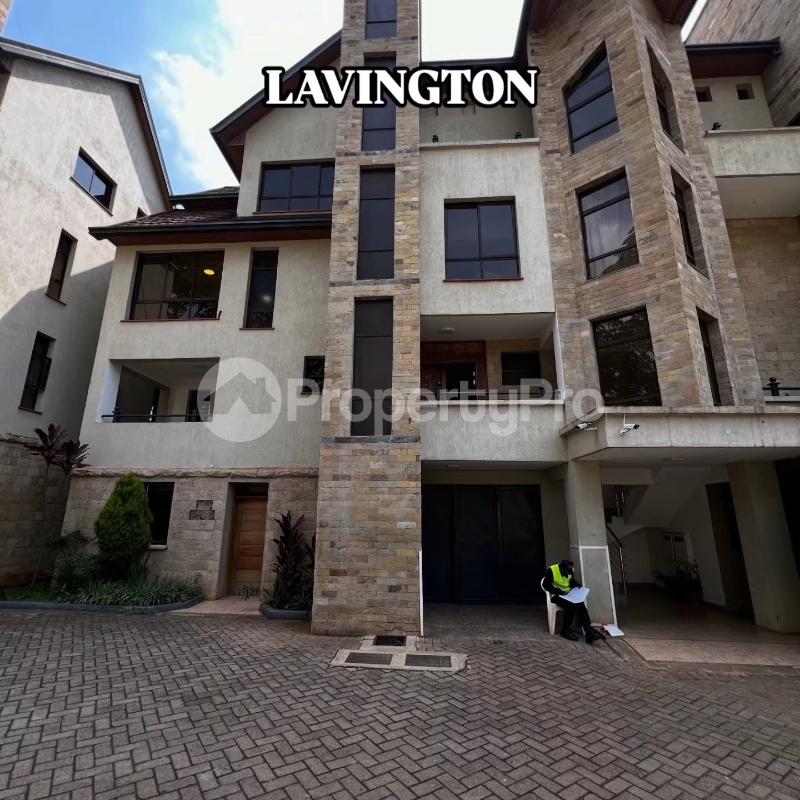 4 Bedroom Townhouse