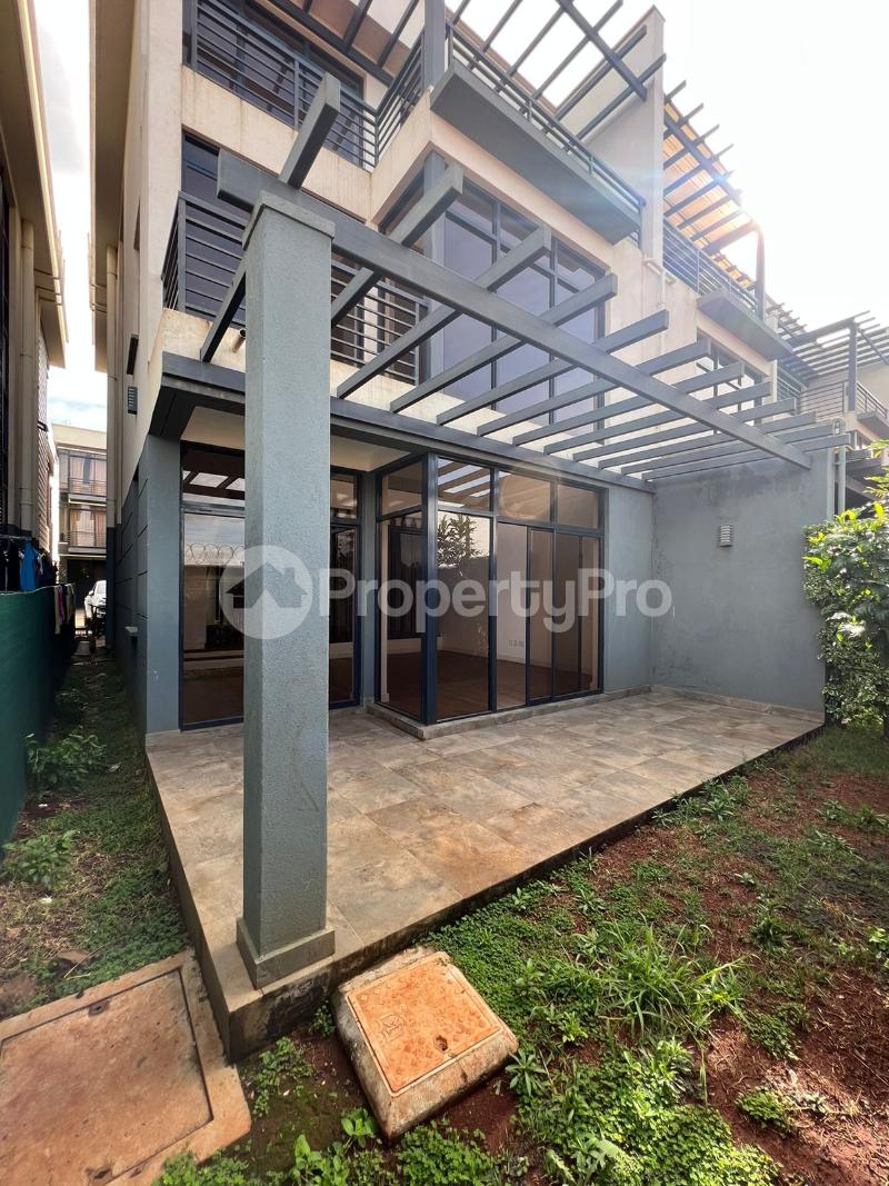 4 Bedroom Townhouse